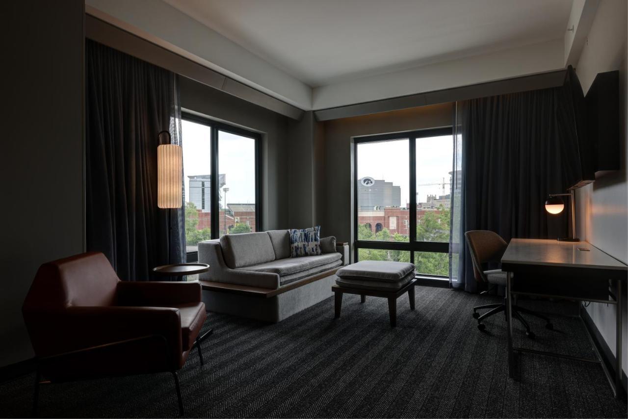 Courtyard By Marriott Iowa City University Heights Luaran gambar