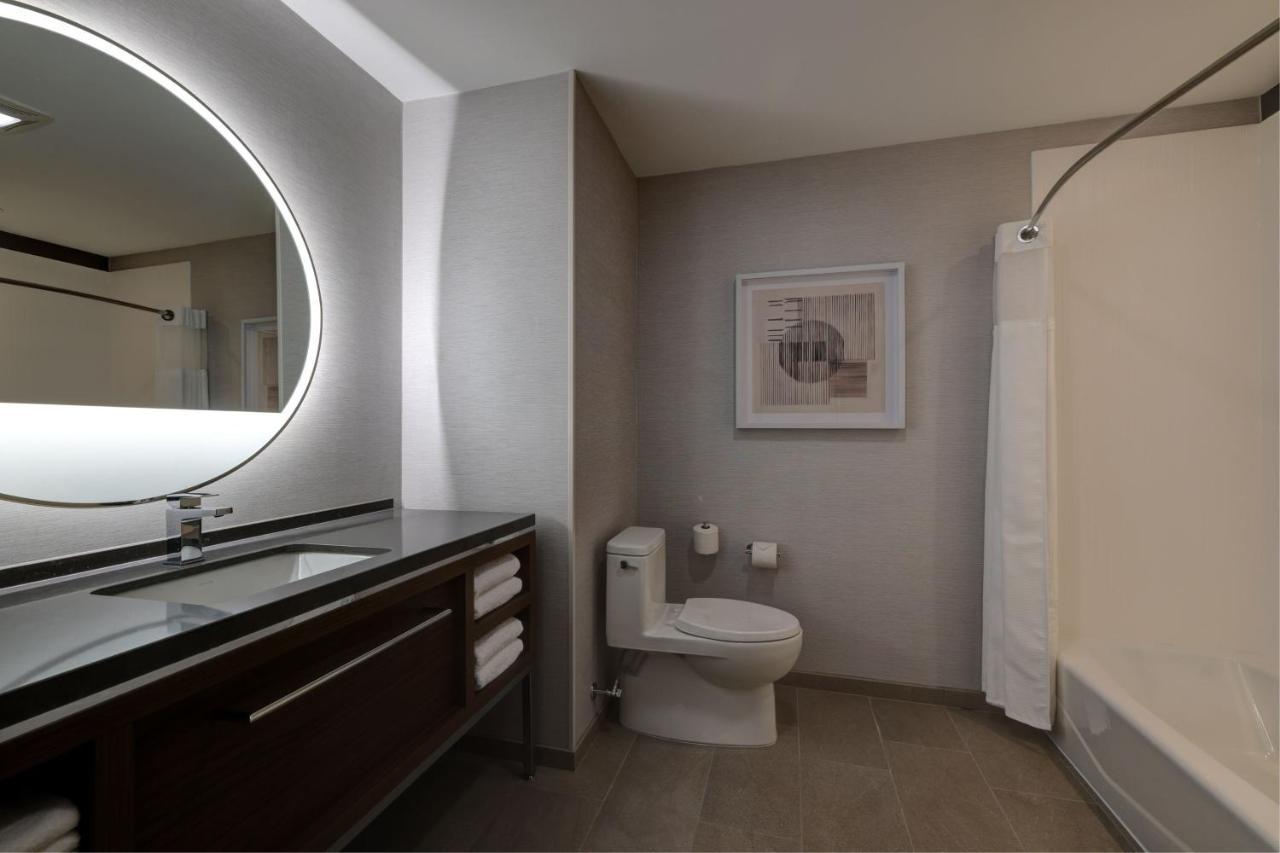 Courtyard By Marriott Iowa City University Heights Luaran gambar