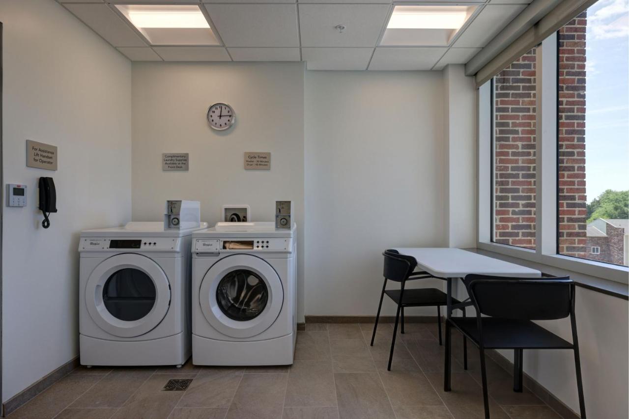 Courtyard By Marriott Iowa City University Heights Luaran gambar
